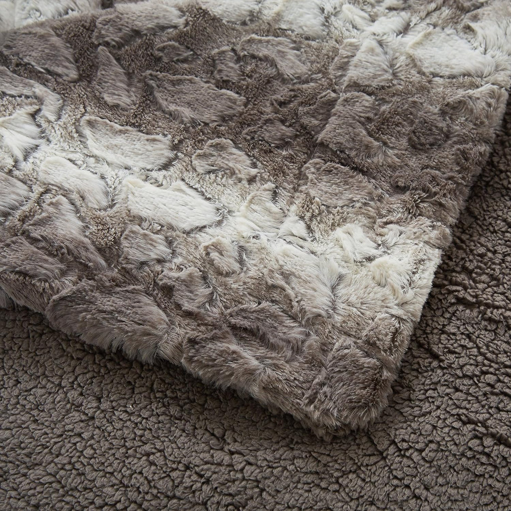Tache 90 X 90 Inch Faux Fur Bed Blankets Full Queen Size Grey Snow Giraffe Super Soft Warm Embossed Gray Throw Blanket